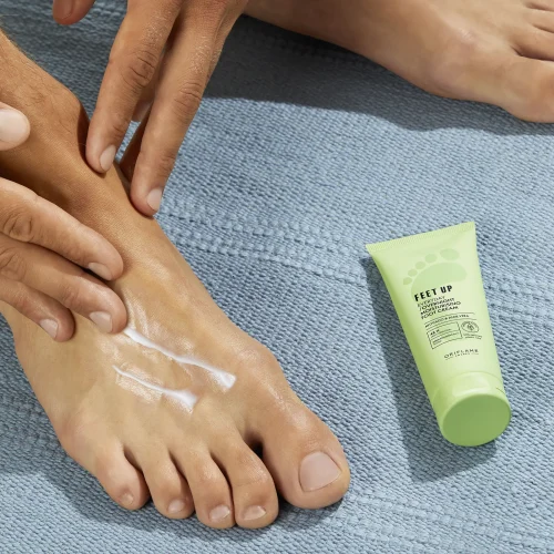 46373 Oriflame - Kem dưỡng chân Oriflame Feet Up Everyday Overnight Moisturising Foot Cream dưỡng ẩm sâu ban đêm - 75ml 3 kem dưỡng ẩm chân Oriflame Feet Up Everyday Overnight Moisturising Foot Cream 46373