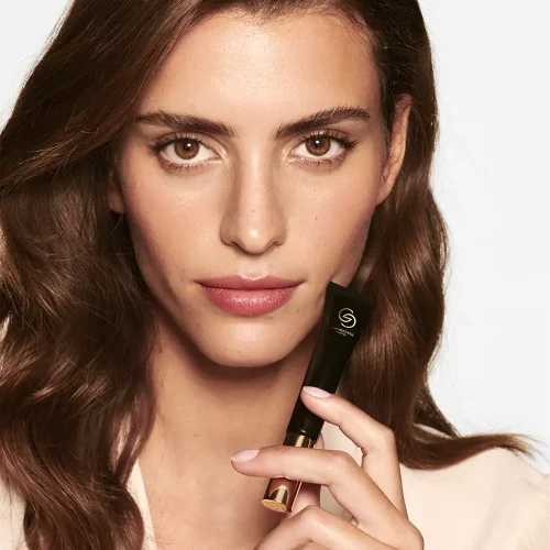 41108 Oriflame - Kem che khuyết điểm Oriflame Giordani Gold Serum Boost Concealer - Màu vừa Medium - 10ml 2 kem che khuyết điểm của oriflame giordani gold Serum Boost Concealer 41107 41108