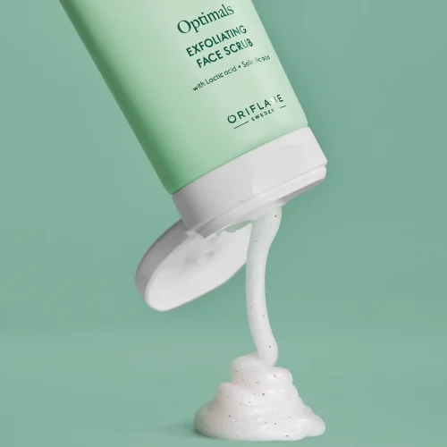 kem làm sạch tế bào da chết oriflame Opt Optimals Exfoliating Face Scrub 45286