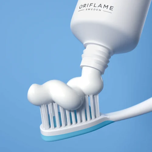 kem đánh răng làm trắng răng oriflame Optifresh Pro white Toothpaste 49127